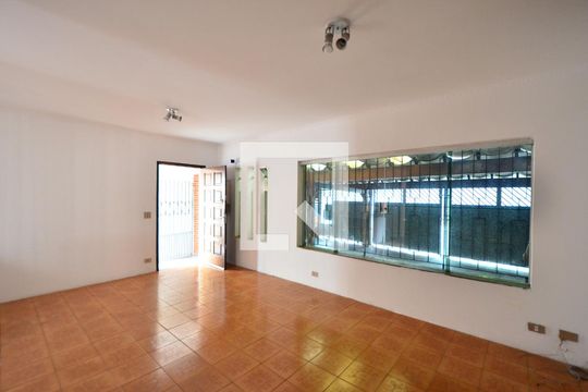Casa à venda com 3 quartos, 240m² em Chácara Inglesa, São Paulo