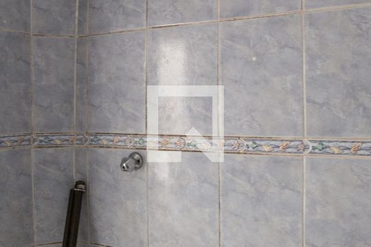 Banheiro de kitnet/studio à venda com 1 quarto, 38m² em Barra Funda, São Paulo