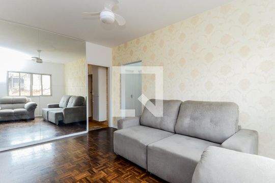 Sala de apartamento para alugar com 2 quartos, 69m² em Jardim Santa Mena, Guarulhos