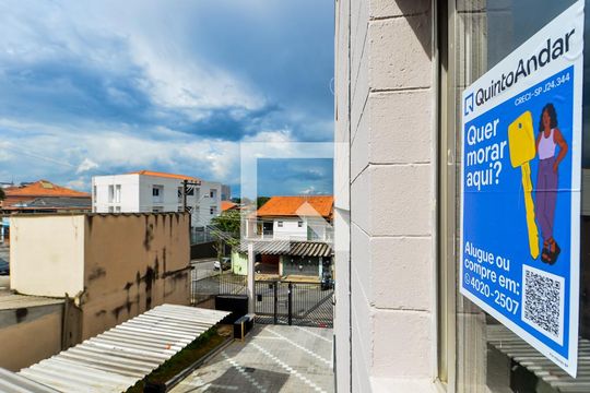 Plaquinha de apartamento para alugar com 2 quartos, 69m² em Jardim Santa Mena, Guarulhos
