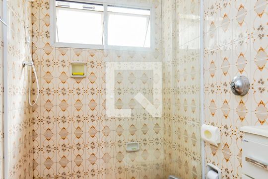 Banheiro de apartamento para alugar com 2 quartos, 69m² em Jardim Santa Mena, Guarulhos