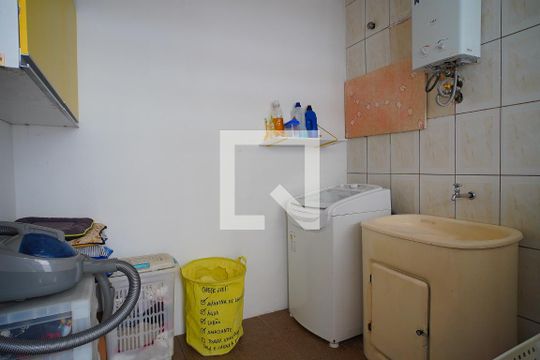 Área de serviço de casa à venda com 3 quartos, 170m² em São Sebastião, Porto Alegre