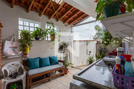 Área de Serviço e Espaço Churrasco de casa à venda com 2 quartos, 95m² em Jardim Ipanema, Santo André