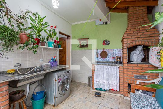 Área de Serviço e Espaço Churrasco de casa à venda com 2 quartos, 95m² em Jardim Ipanema, Santo André