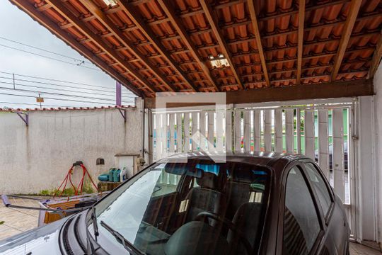 Garagem de casa à venda com 2 quartos, 95m² em Jardim Ipanema, Santo André
