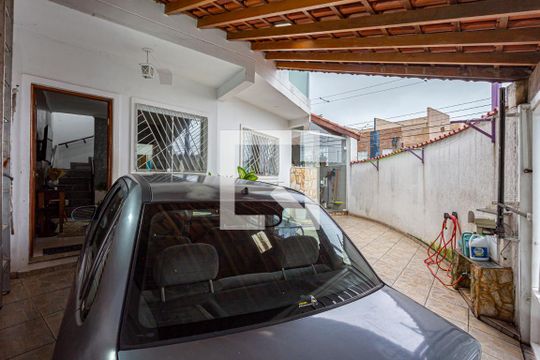 Garagem de casa à venda com 2 quartos, 95m² em Jardim Ipanema, Santo André