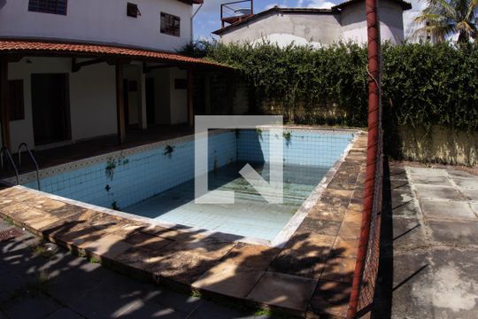 Piscina de casa para alugar com 2 quartos, 420m² em Jardim Riacho das Pedras, Contagem