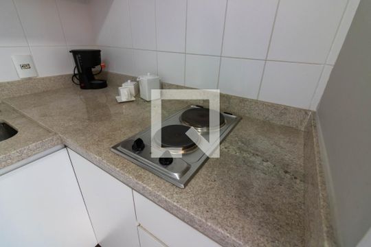 Cozinha  de apartamento para alugar com 1 quarto, 42m² em Brooklin Paulista, São Paulo