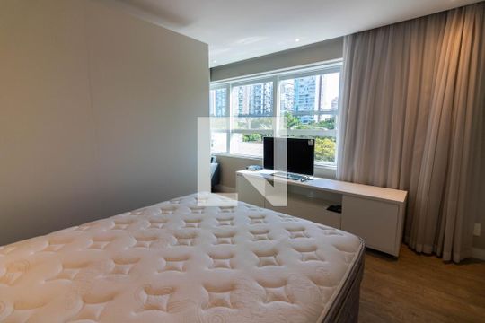 Quarto  de apartamento para alugar com 1 quarto, 42m² em Brooklin Paulista, São Paulo