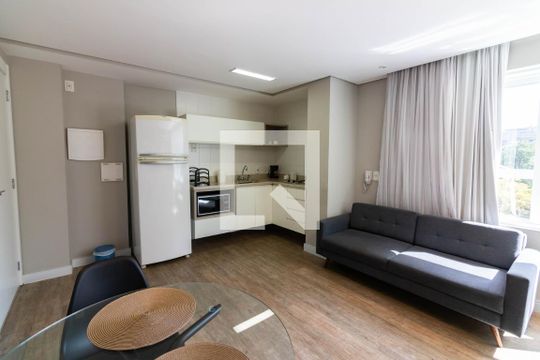 Sala de apartamento para alugar com 1 quarto, 42m² em Brooklin Paulista, São Paulo