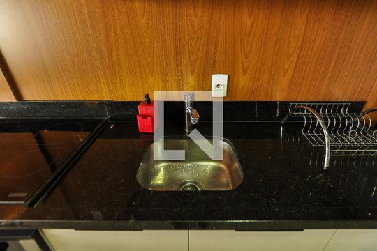 Cozinha de apartamento à venda com 1 quarto, 44m² em Pinheiros, São Paulo