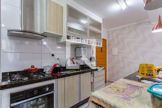 Cozinha de apartamento à venda com 2 quartos, 130m² em Vila Helena, Santo André