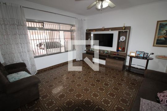 Sala de casa para alugar com 2 quartos, 230m² em Vila Lúcia, São Paulo