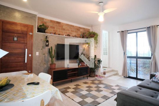 Sala de casa à venda com 2 quartos, 210m² em Parque Boturussu, São Paulo