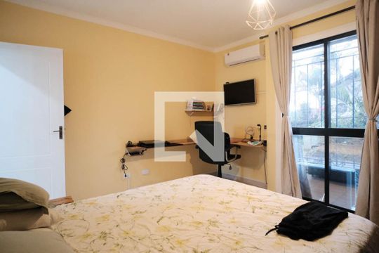 Quarto 1 de casa à venda com 2 quartos, 210m² em Parque Boturussu, São Paulo