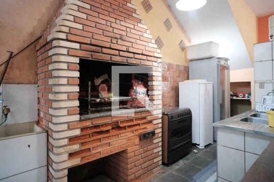 Área externa de casa à venda com 2 quartos, 210m² em Parque Boturussu, São Paulo