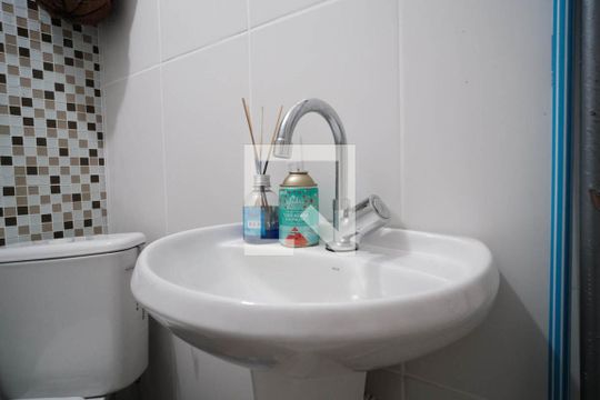 Lavabo  de casa à venda com 2 quartos, 210m² em Parque Boturussu, São Paulo
