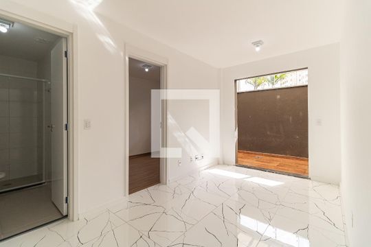 Apartamento à venda com 2 quartos, 51m² em Jardim Santa Emilia, São Paulo