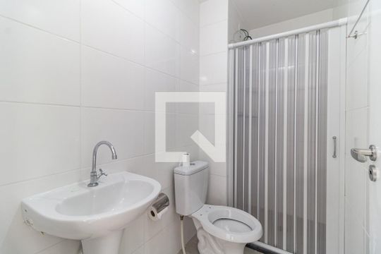 Banheiro de apartamento à venda com 2 quartos, 51m² em Jardim Santa Emilia, São Paulo