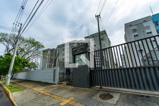 Fachada de apartamento à venda com 2 quartos, 48m² em Olaria, Canoas