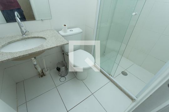 Banheiro  de apartamento para alugar com 2 quartos, 43m² em Centro, Diadema
