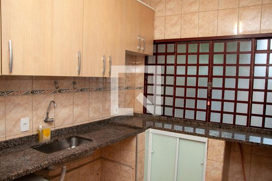 Cozinha de casa à venda com 2 quartos, 154m² em Jardim Nova Europa, Campinas