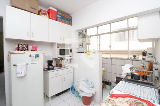 Cozinha de apartamento à venda com 1 quarto, 42m² em Jardim São Paulo, São Paulo