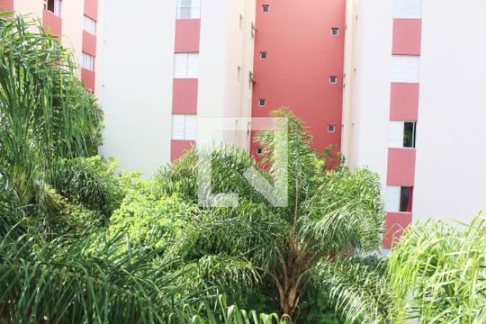 Vista do Quarto 1 de apartamento à venda com 2 quartos, 50m² em Vila Carmosina, São Paulo