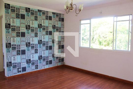 Apartamento à venda com 2 quartos, 50m² em Vila Carmosina, São Paulo