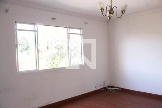 Sala de apartamento à venda com 2 quartos, 50m² em Vila Carmosina, São Paulo