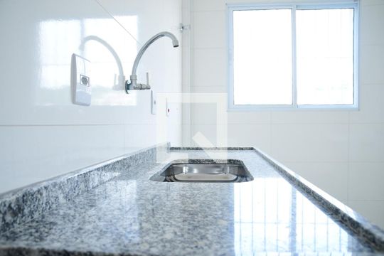 Cozinha e Área de Serviço de apartamento para alugar com 2 quartos, 65m² em Centro, Cotia