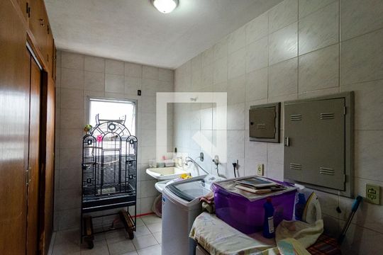 Lavanderia de casa à venda com 5 quartos, 330m² em Cidade Vargas, São Paulo