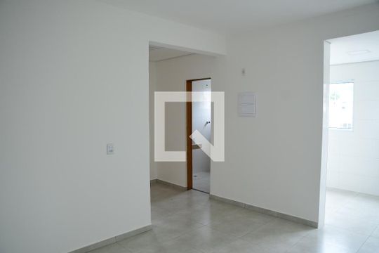 Sala de apartamento para alugar com 2 quartos, 65m² em Centro, Cotia