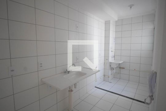 Cozinha de apartamento à venda com 2 quartos, 42m² em Bonsucesso, Rio de Janeiro