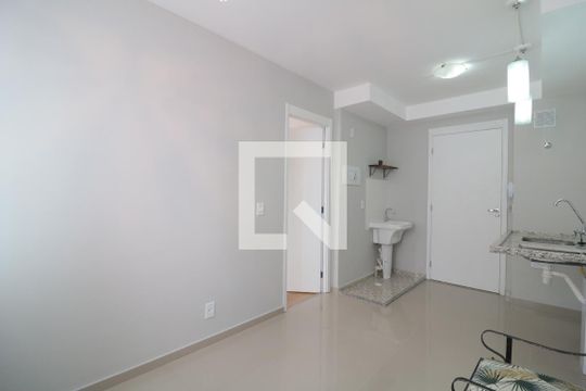 Sala/Cozinha de apartamento para alugar com 1 quarto, 25m² em Brás, São Paulo