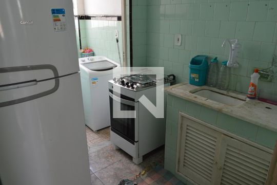 Cozinha de apartamento à venda com 1 quarto, 53m² em Taquara, Rio de Janeiro
