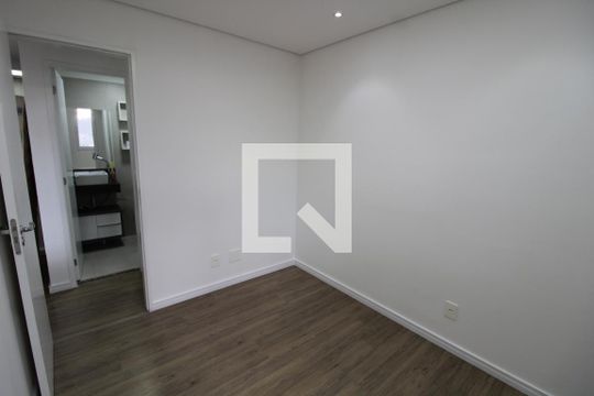 Quarto de apartamento para alugar com 2 quartos, 45m² em Vila Antonieta, São Paulo