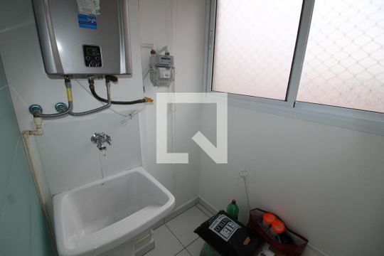 Área de Serviço de apartamento para alugar com 2 quartos, 45m² em Vila Antonieta, São Paulo