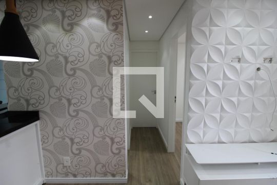 Sala de apartamento para alugar com 2 quartos, 45m² em Vila Antonieta, São Paulo