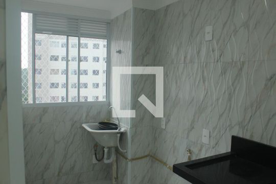 Cozinha e Área de Serviço de apartamento para alugar com 2 quartos, 44m² em Usina Piratininga, São Paulo