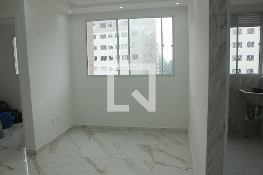 Sala de apartamento para alugar com 2 quartos, 44m² em Usina Piratininga, São Paulo