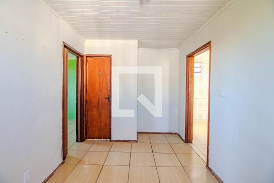 Sala de apartamento para alugar com 2 quartos, 58m² em Rubem Berta, Porto Alegre