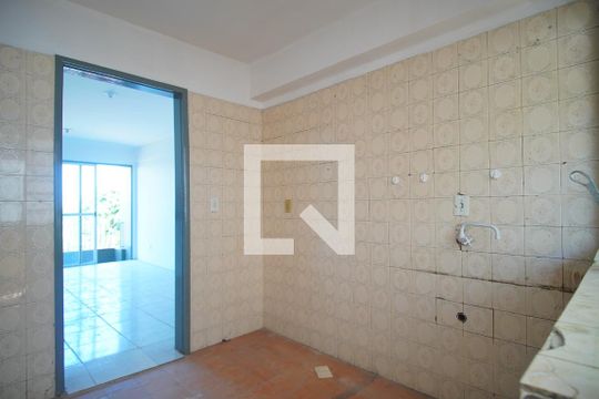Cozinha de apartamento para alugar com 2 quartos, 70m² em Rincão, Novo Hamburgo
