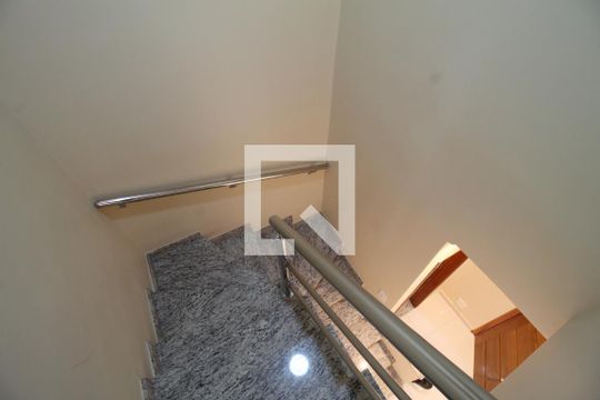 Escada de casa de condomínio à venda com 3 quartos, 89m² em Vila Buenos Aires, São Paulo