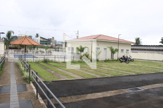 Estacionamento de apartamento para alugar com 2 quartos, 52m² em Parque São Vicente, São Vicente