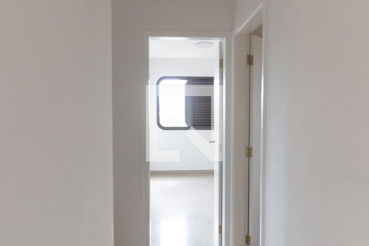 Corredor de apartamento para alugar com 3 quartos, 153m² em Vila Nova Cachoeirinha, São Paulo