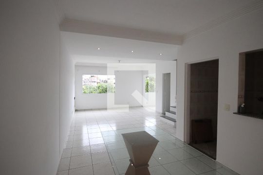 Sala de casa à venda com 3 quartos, 110m² em Vila Paulistana, São Paulo
