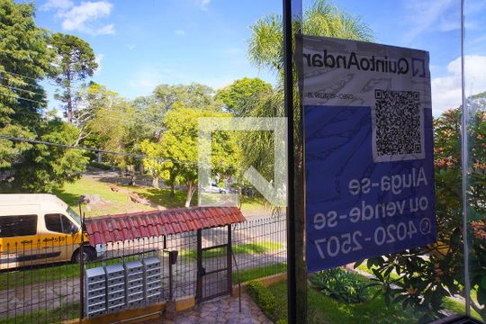 Sala - Vista de apartamento à venda com 2 quartos, 57m² em Jardim Floresta, Porto Alegre