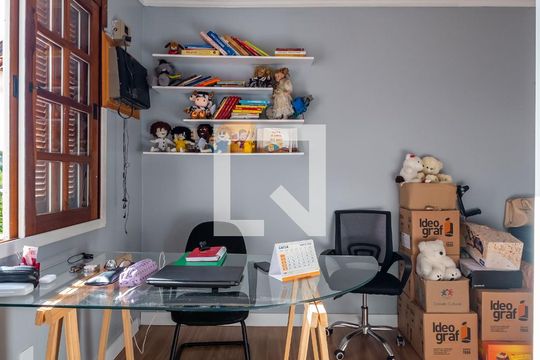Quarto 1 de casa de condomínio à venda com 4 quartos, 242m² em Camaquã, Porto Alegre