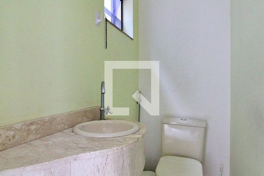 Lavabo de casa à venda com 3 quartos, 260m² em Jardim Santo Alberto, Santo André